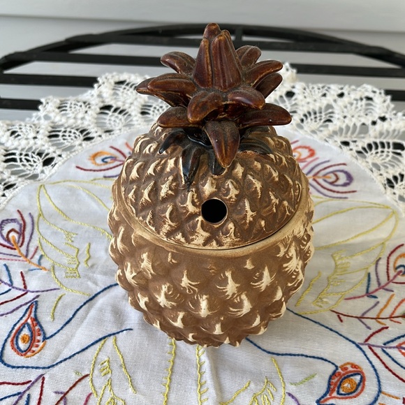 Mark Thomas Outrigger Cannery Row- Vintage Drink Mug - Picture 4 of 12